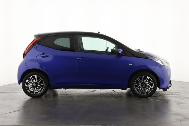 2020 Toyota AYGO 1.0 VVT-i X-Clusiv 5dr x-shift HATCHBACK PETROL Automatic