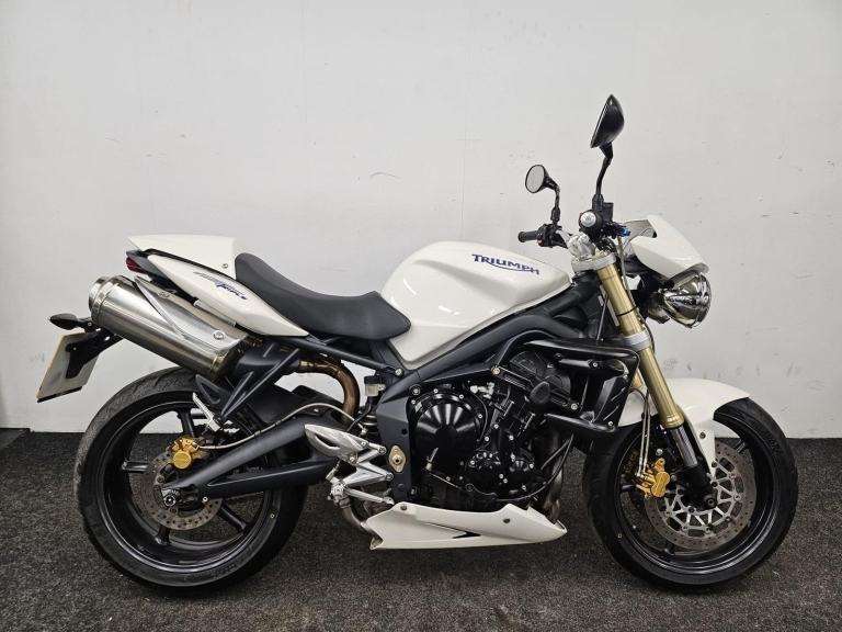TRIUMPH STREET TRIPLE ** CRASH PROTECTORS - SEAT COWL - MOT FEB 2027 **