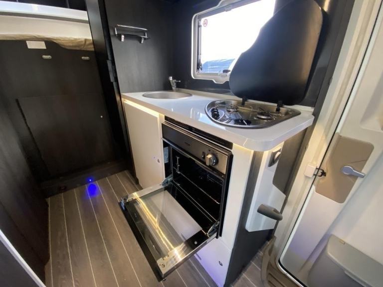 2021 (71) ROLLER TEAM ZEFIRO 690 FAMILY MOTORHOME