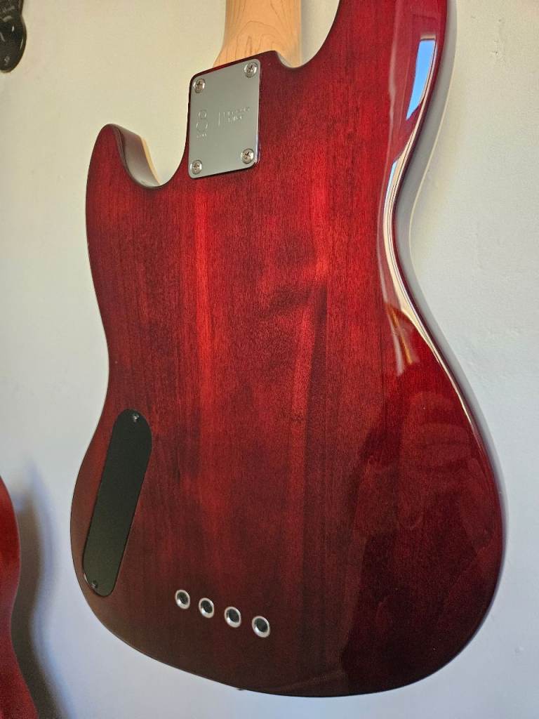 Sire Marcus Miller U5 Short Scale Bass 