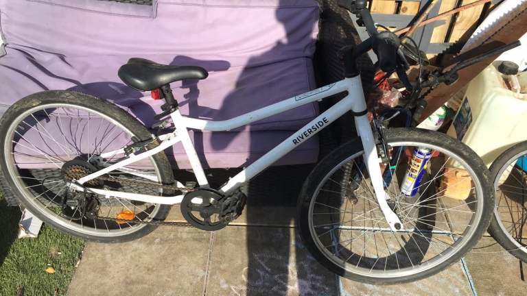 Riverside Kids/Youth Bike – White, Good Condition