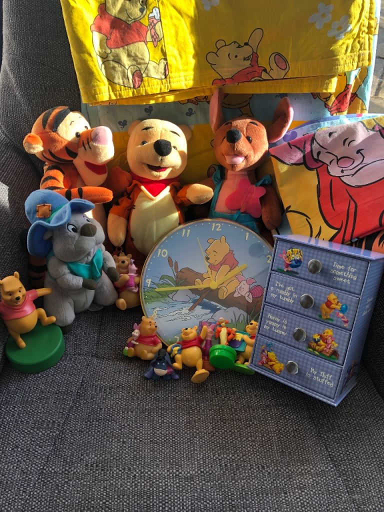 Winnie the Pooh Bundle - Plush Toys, Figures & Clock