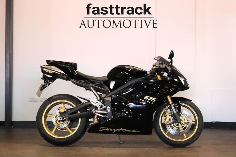 Triumph Daytona 675 - 2008 - BEAUTIFUL - 2 OWNERS - ARROW EXHAUST 