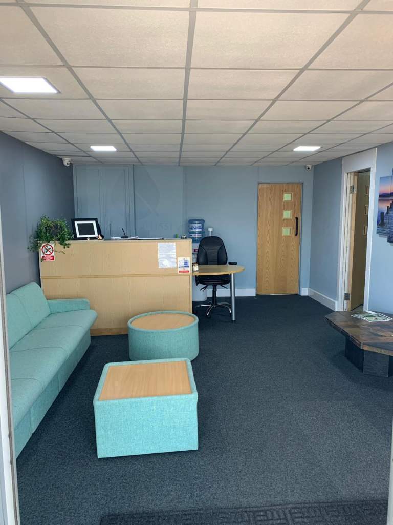OFFICES FOR RENT 100 & 200 SQ, UTILITIES & BUSINESS RATES INCLUDED, AVAILABLE 6 JULY 2026