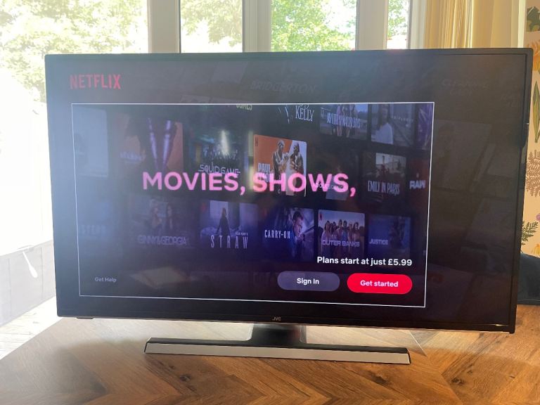 JVC 4K Smart HDR LED TV – Good Condition