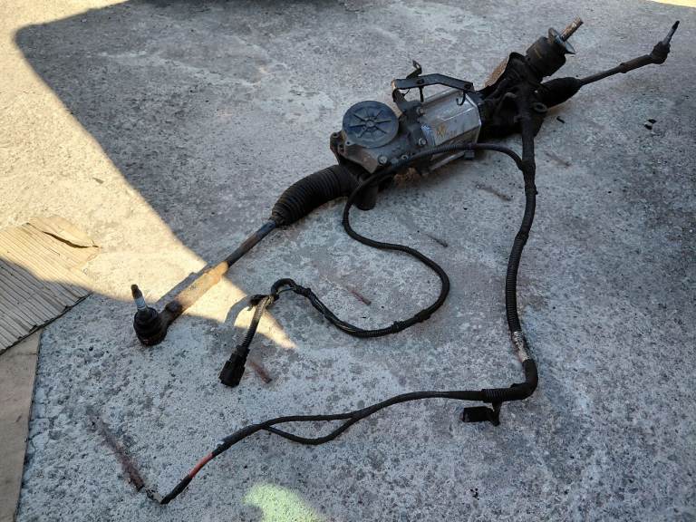VAUXHALL ZAFIRA TOURER 2012-19 STEERING RACK