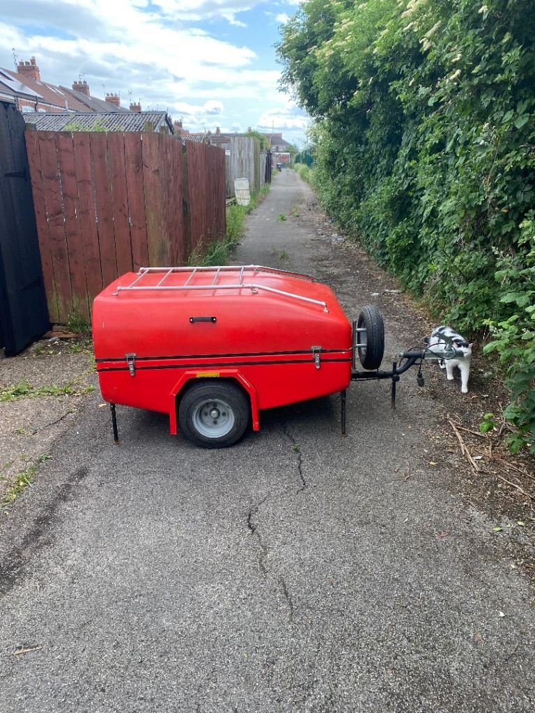 Motorcycle trailer tent
