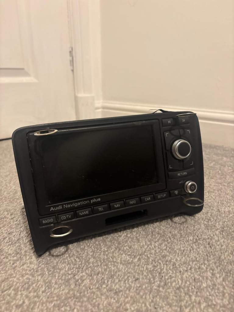 Audi Car Radio and CD player