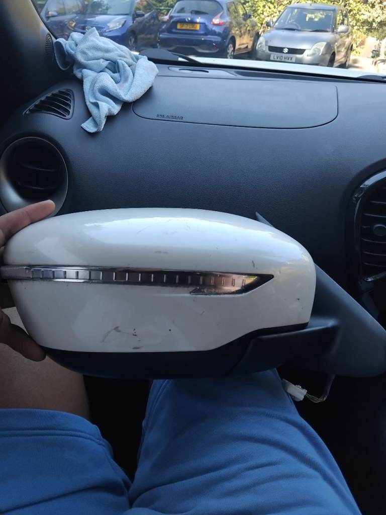 Nissan Juke 14-19 wing mirror white did you bring your business card? And I'm