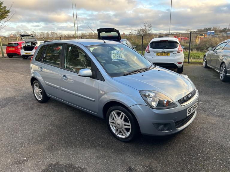 2006 Ford Fiesta 1.4 Ghia 5dr HATCHBACK Petrol Manual
