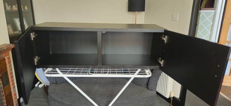 Wall monted tv /storage unit