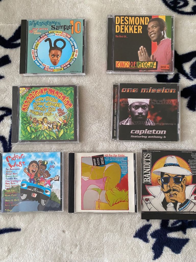 PRE-OWNED 7 VARIOUS CDS 