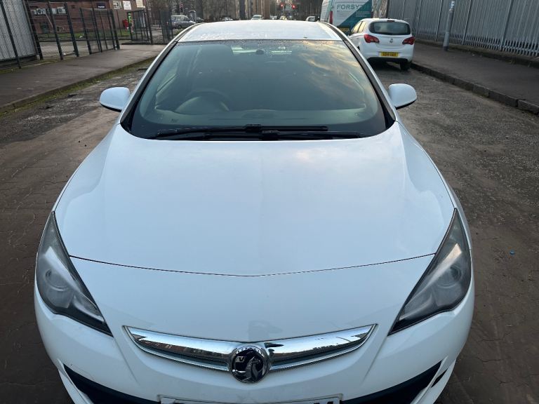 VAUXHALL ASTRA GTC 2011 MOT 09/12/2026 3DR Petrol MANUAL EXCELLENT CONDITION