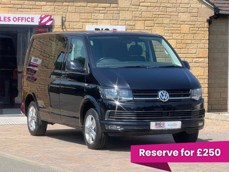 Volkswagen Transporter T30 TDI 150 KOMBI HIGHLINE BMT SWB 6 SEAT CREW VAN