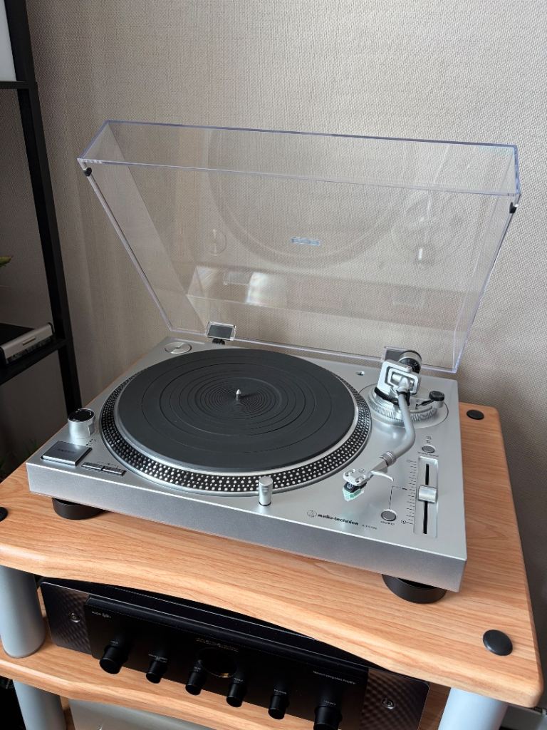Audio Technica AT-LP120xusb Turntable
