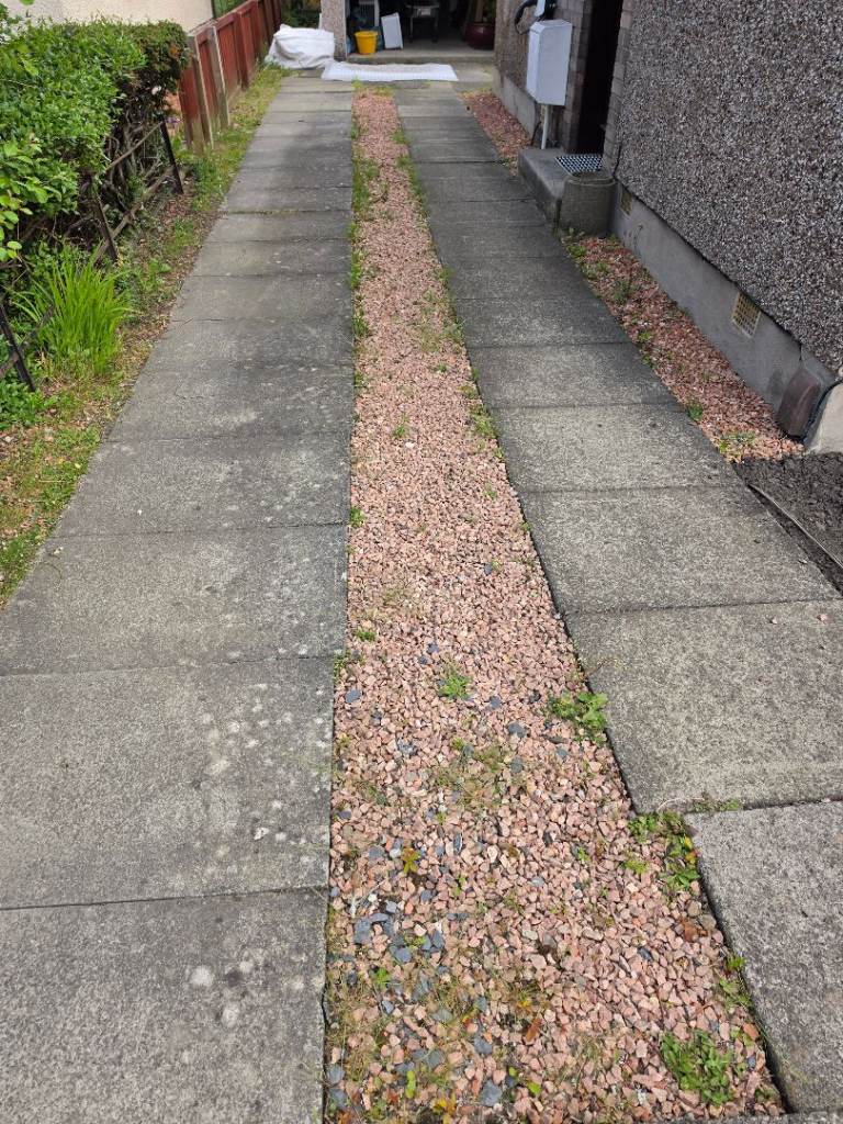 Used paving slabs