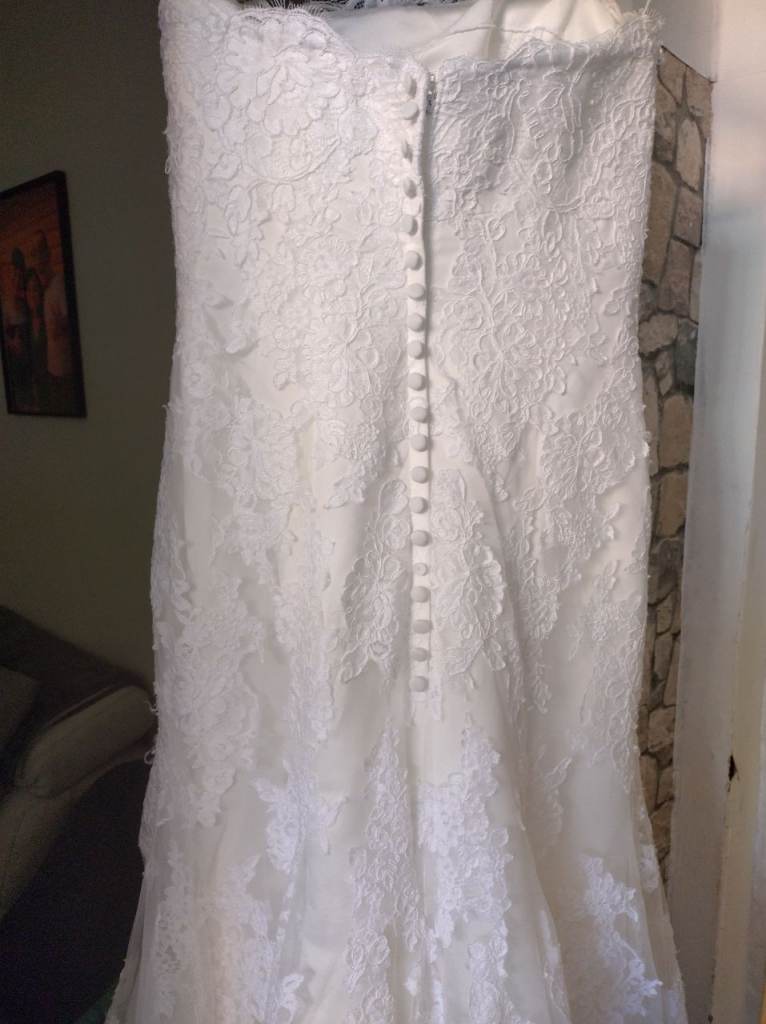 Wedding dress