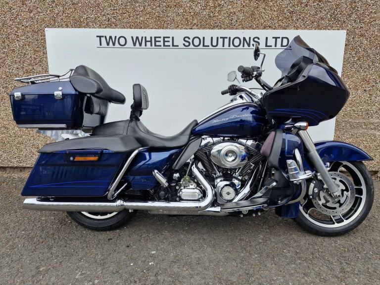 Harley-Davidson FLTRX 1690 103 road glide custom in super example 