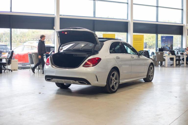 2017 Mercedes-Benz C Class C220d 4Matic AMG Line Premium Plus 4dr Auto SALOON DIESEL Automatic