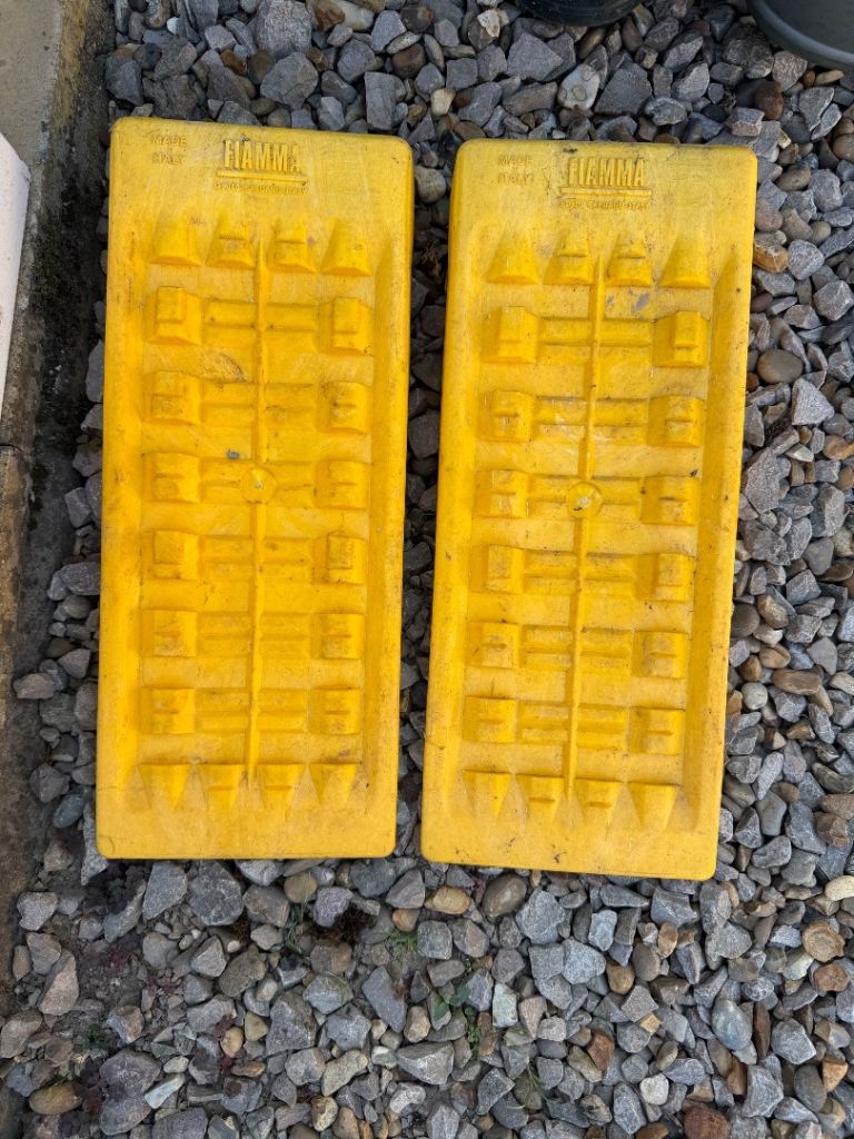 Fiamma Levelling Wedges 48 x 20 Motorhome, Camper, Caravan or Car. 