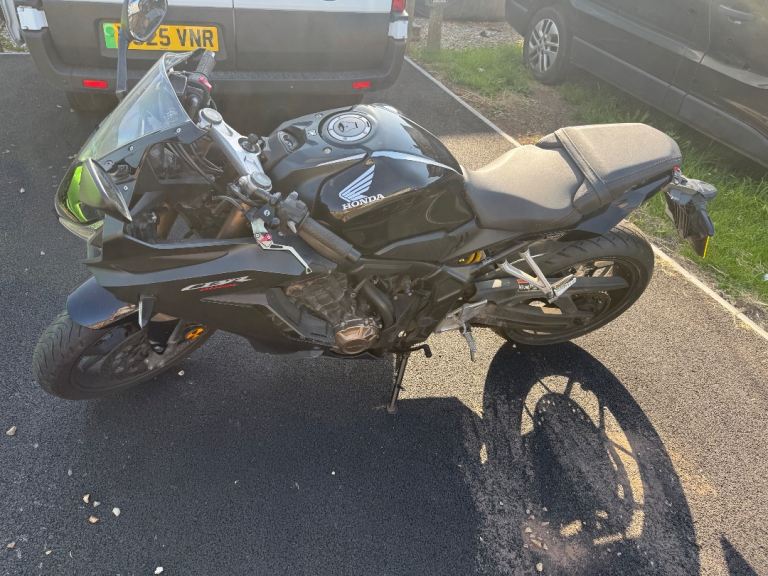 2022 Honda CBR650R | 13k Miles | Long MOT