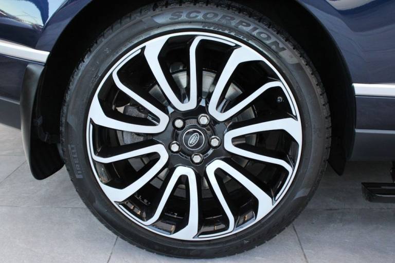 2015 Land Rover Range Rover 4.4 SD V8 Autobiography SUV 5dr Diesel Auto 4WD Euro 5 (339 ps) ESTAT...