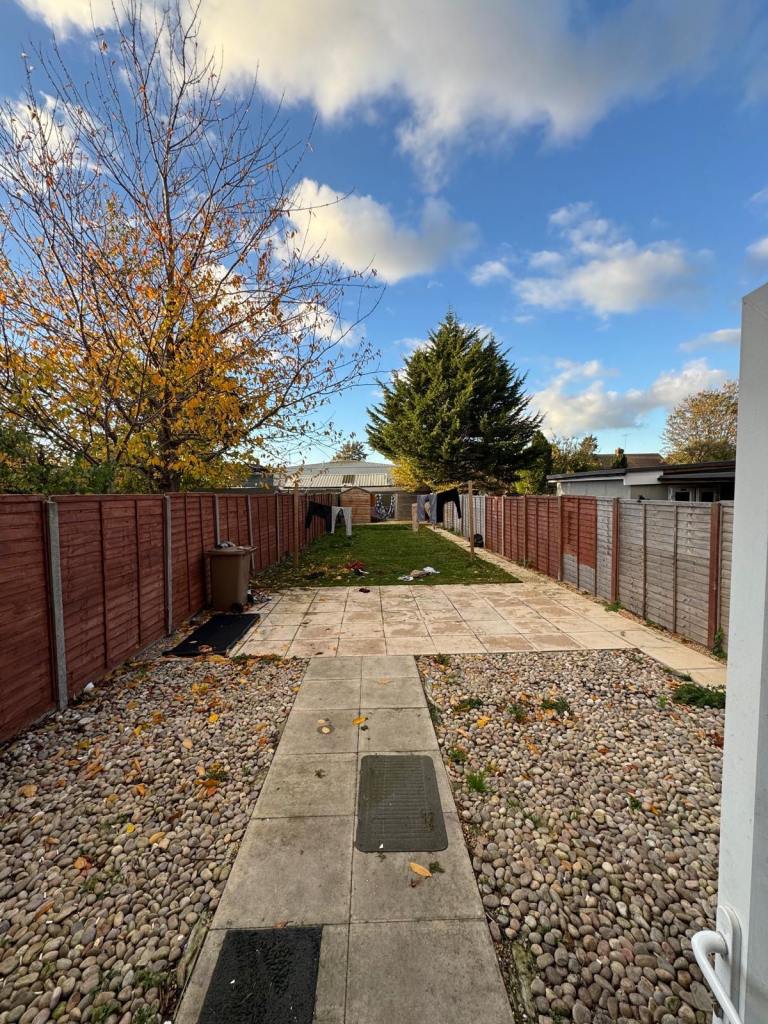 Spacious 4 bedroom let 