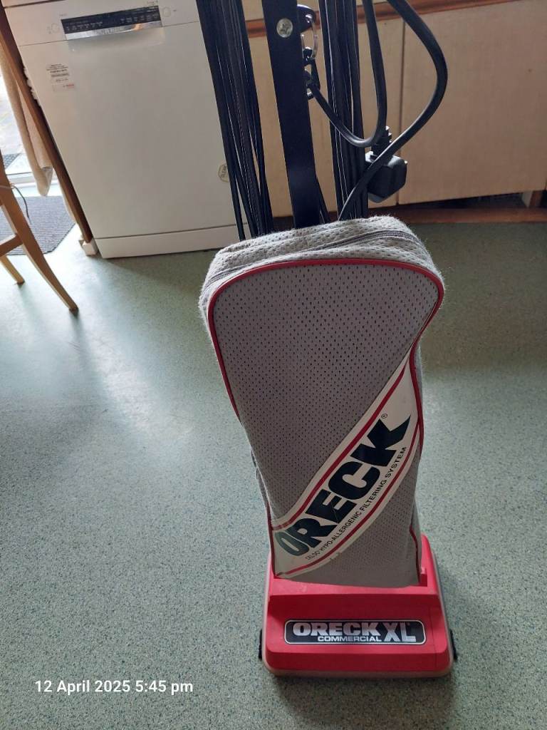 ORECK XL Commercial Upright Vacuum Cleaner with original User's Guide