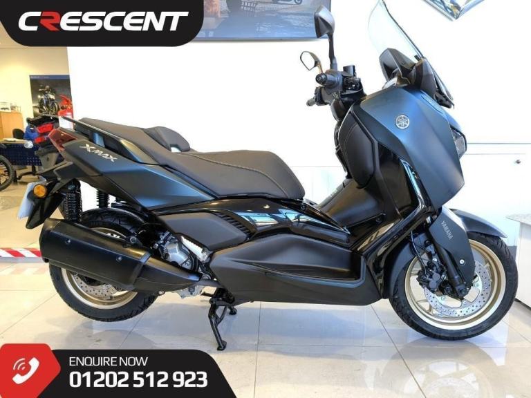YAMAHA XMAX300 TECH MAX - ONLY 595 MILES - 1ST SERVICE COMPLETE - STUNNING