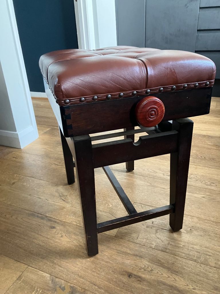 Adjustable Piano Stool