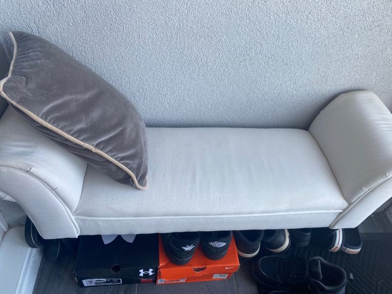 Bench 