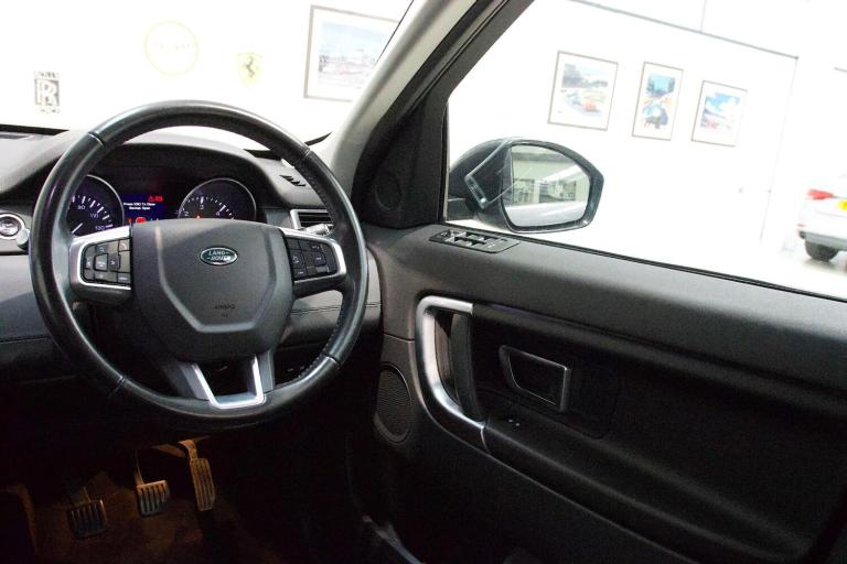 2016 Land Rover Discovery Sport 2.0 TD4 SE 5dr [5 seat] ESTATE DIESEL Manual