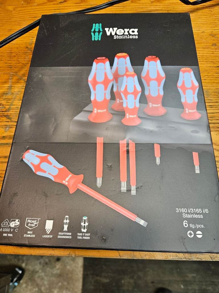 Brand new in box Wera VDE screwdriver set cost £40 bargain £20