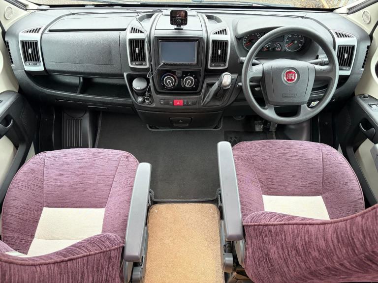 Auto Trail Frontier Delaware 4 berth 2013 **AUTO**GREAT CONDITION**