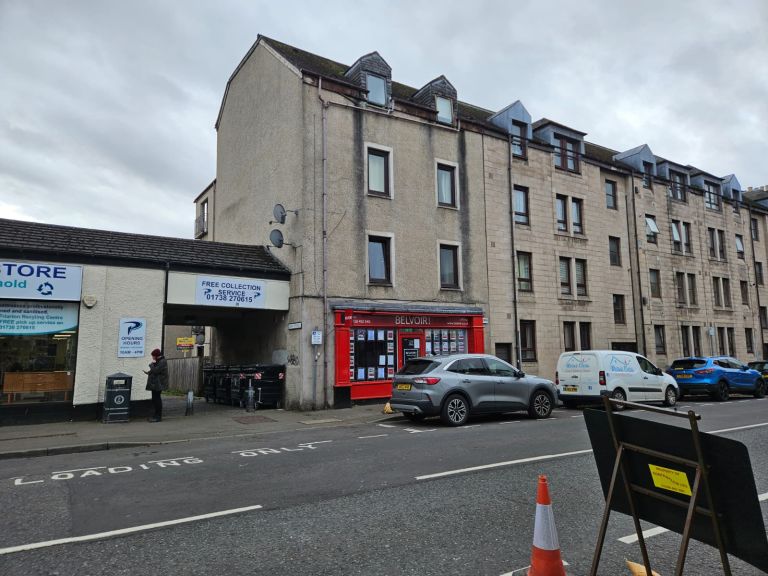 1 bedroom flat in 62a South Street Perth, PH2 8PD