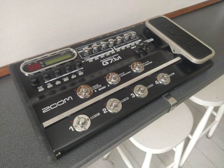 OFFERS - Zoom G7.1ut - guitar multi FX effects