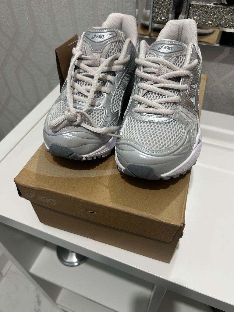 Asisc gel kayano 14