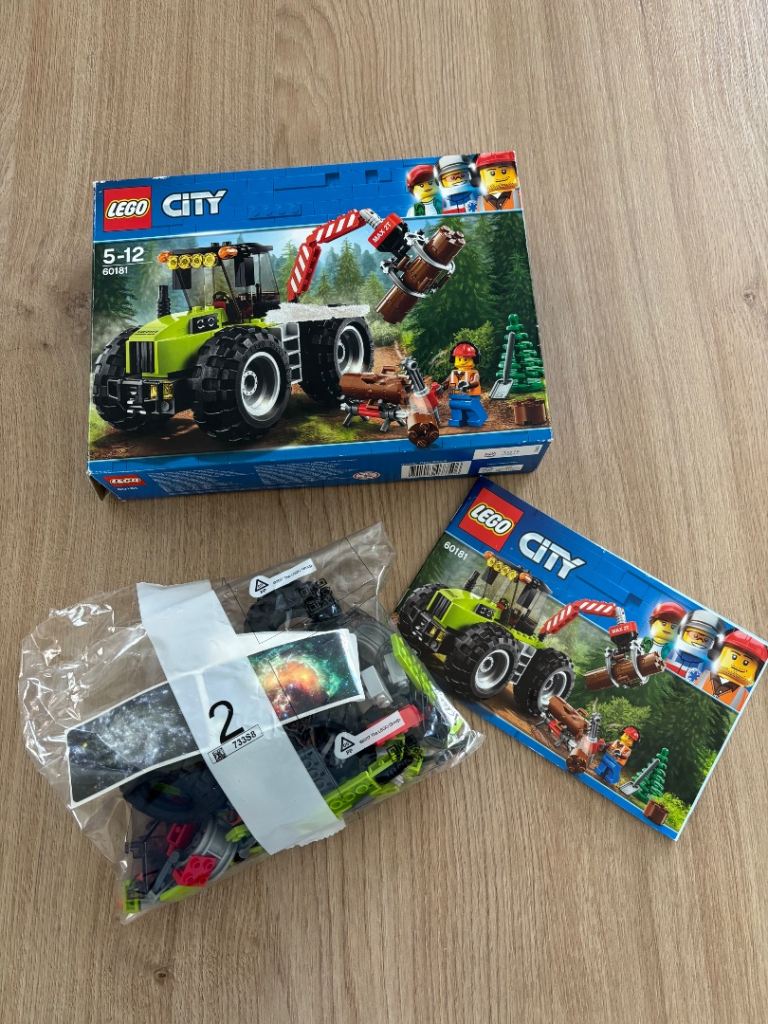 LEGO CITY Forest Tractor 60181