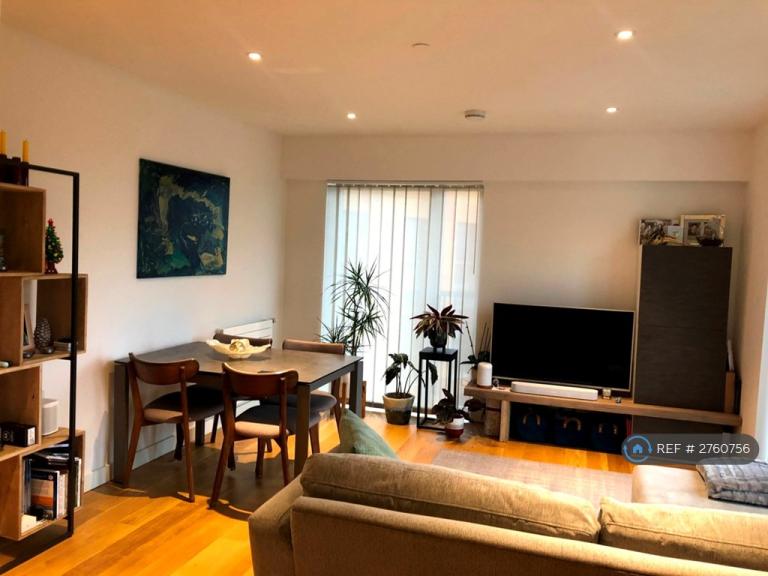 1 bedroom flat in Maud Street, London, E16 (1 bed) (#2760756)