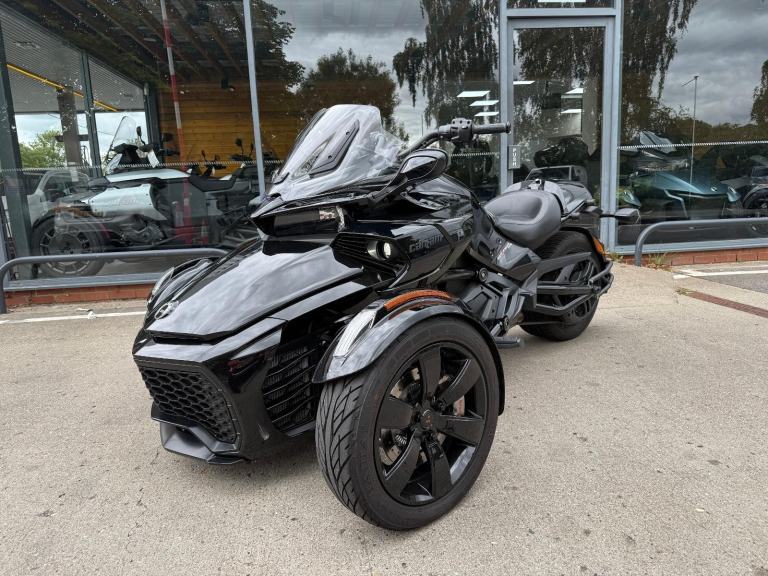 2021 CAN-AM SPYDER F3 6 speed semi automatic TRIKE