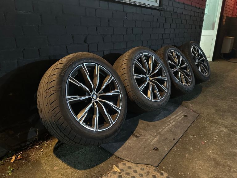 Genuine BMW X5 G05 / X6 G06 20” M Sport OEM Alloy Wheels & Tyres 275/45 305/40 R20