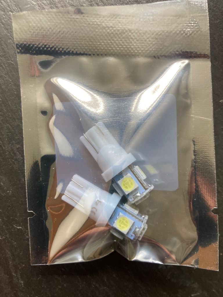 2 pack of car sidelight/interior light LED bulbs (5 packs available)