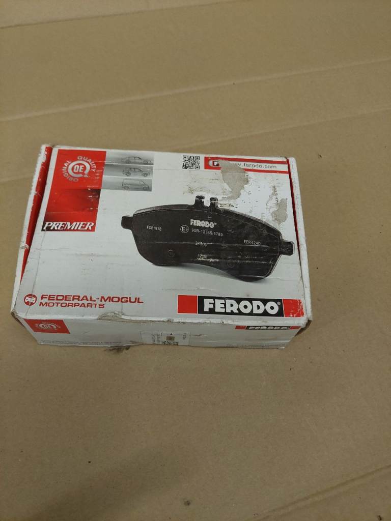 Mondeo. Jaguar X Type. Front Brake Pads FDB1425 