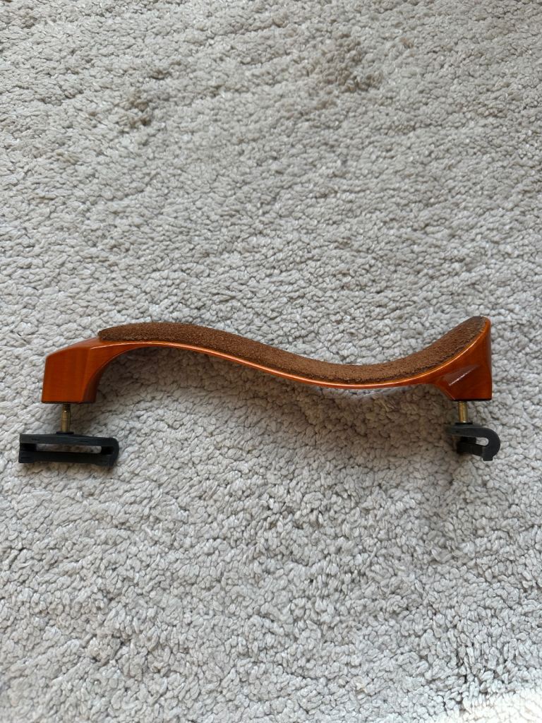 Mach one shoulder rest