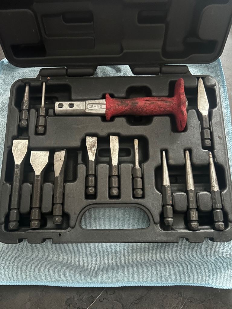 MAC tools punch & chisel set