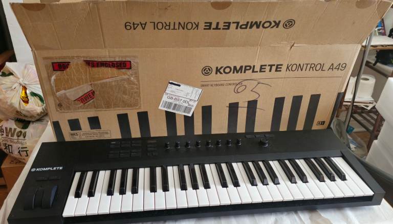 Komplete Kontrol A49 MIDI Keyboard Controller – Good Condition