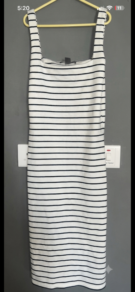 Primark White & Navy Striped Midi Dress – Good Condition size 10 
