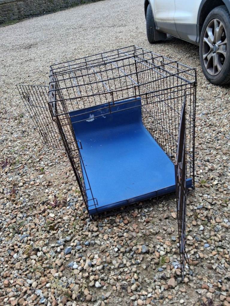 Dog cage.