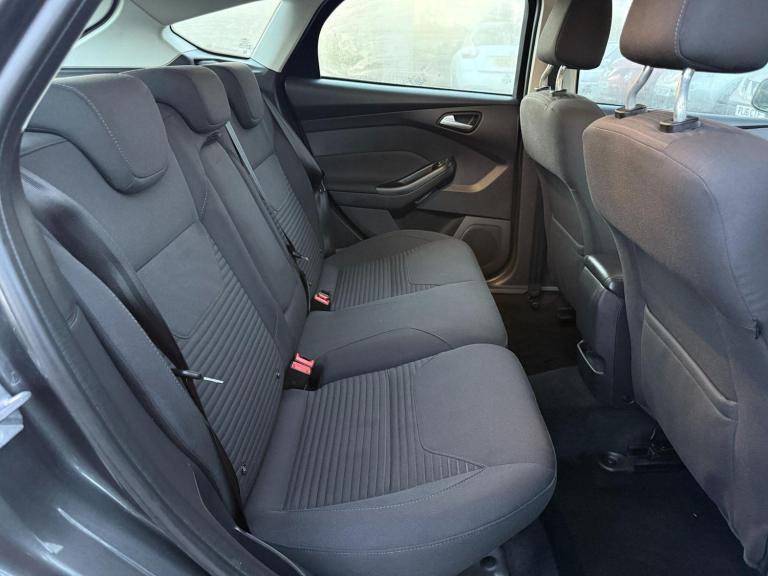 2015 Ford Focus 1.0T EcoBoost Titanium Euro 6 (s/s) 5dr HATCHBACK Petrol Manual