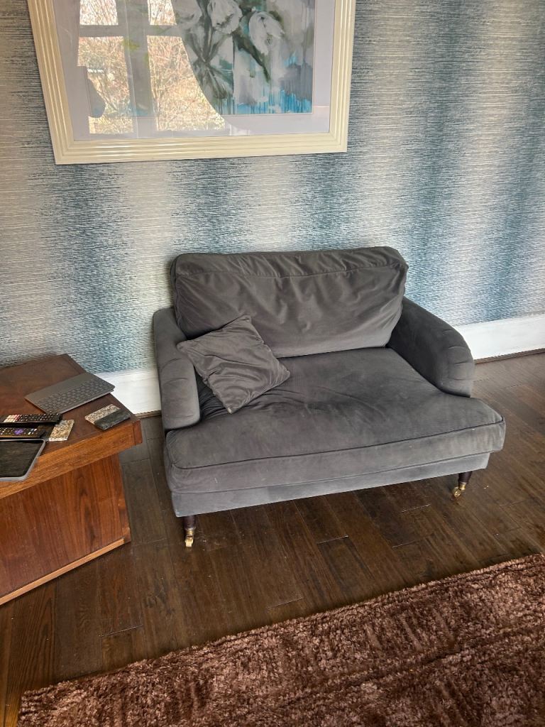 Darlings of Chelsea sumptuous sofa and 2 love seats 